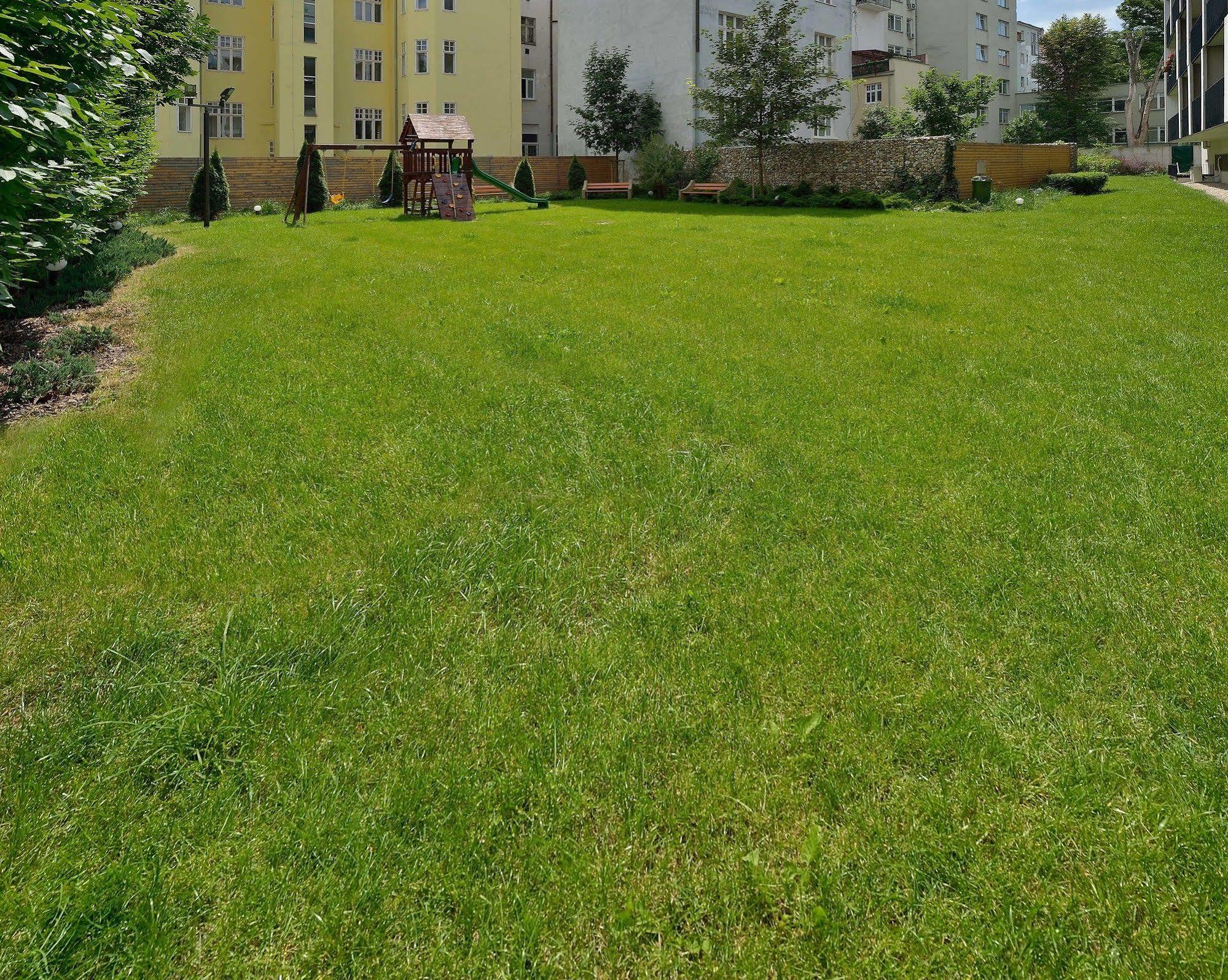 Ambiente Serviced Apartments - Dunajska Bratislava Exterior photo