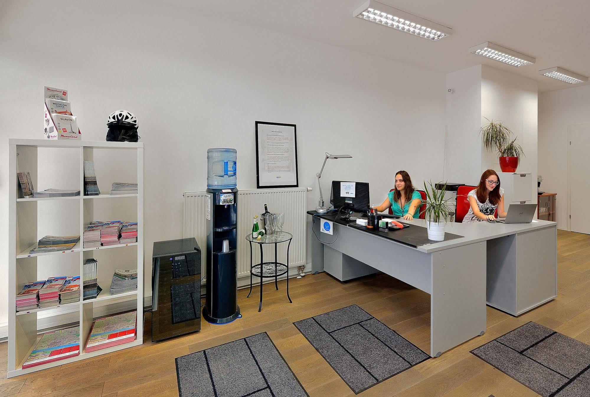 Ambiente Serviced Apartments - Dunajska Bratislava Exterior photo